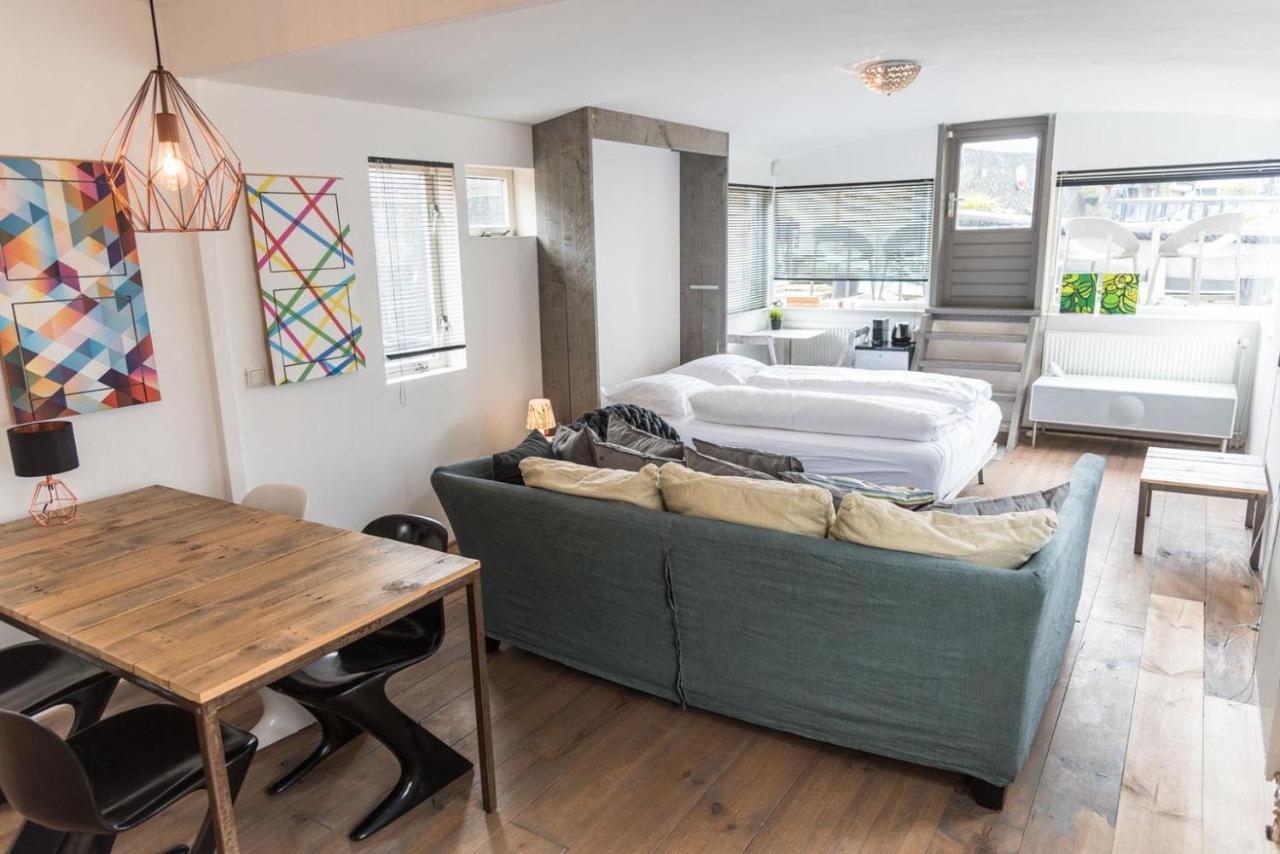 Bed and Breakfast Houseboat Next To Amstel Ámsterdam Exterior foto
