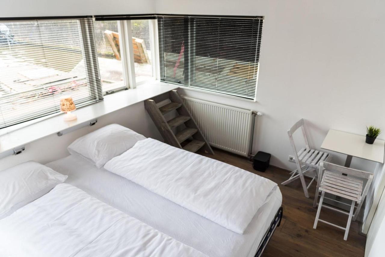 Bed and Breakfast Houseboat Next To Amstel Ámsterdam Exterior foto